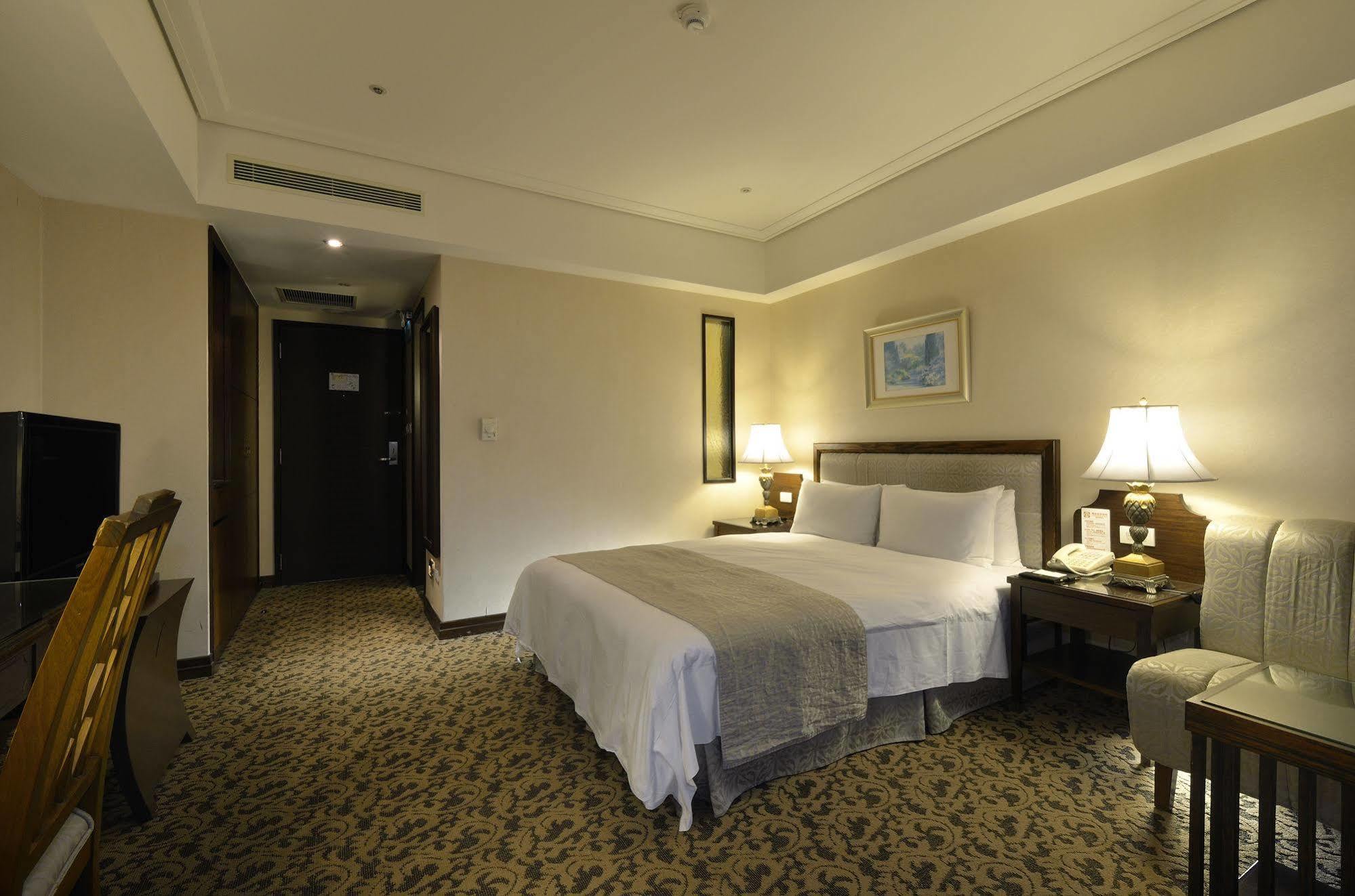 Hotel Regalees Tamsui Zewnętrze zdjęcie